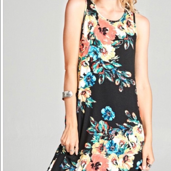 Cute Floral Maxi Dress! - Picture 3 of 5